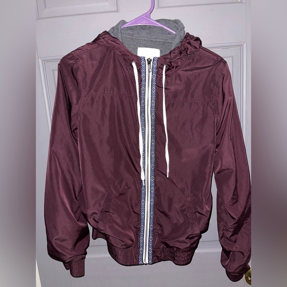 Women’s Zip Up